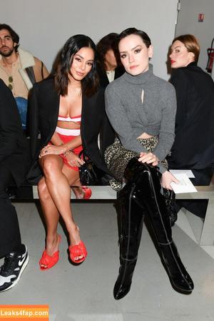 Vanessa Hudgens фото #0028