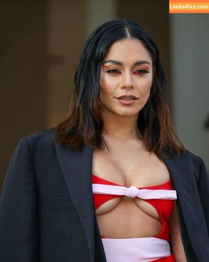 Vanessa Hudgens фото #0029