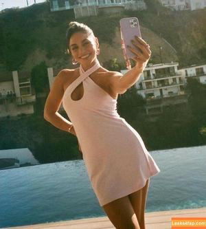 Vanessa Hudgens фото #0040