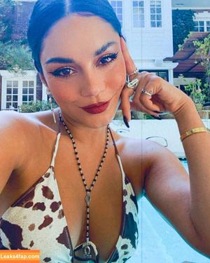 Vanessa Hudgens фото #0083