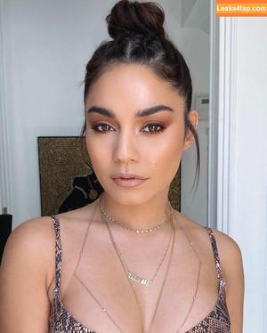 Vanessa Hudgens фото #0156