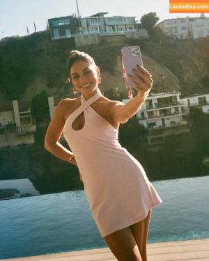 Vanessa Hudgens фото #0176