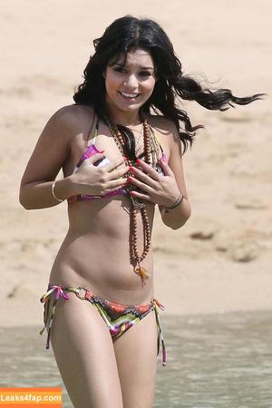 Vanessa Hudgens фото #0331