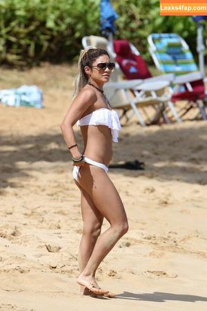 Vanessa Hudgens фото #0813