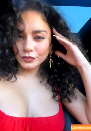 Vanessa Hudgens фото #0910