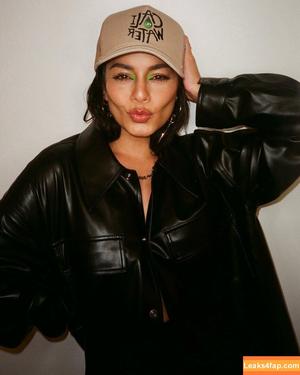 Vanessa Hudgens фото #0929