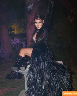 Vanessa Hudgens фото #0933