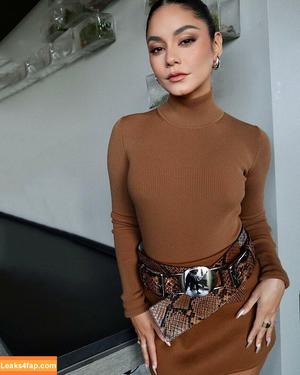 Vanessa Hudgens фото #0967