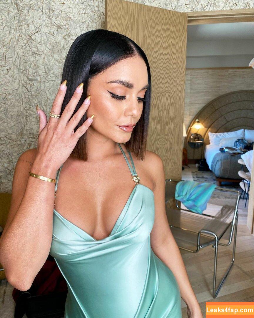 Vanessa Hudgens / VanessaHudgens leaked photo photo #1020