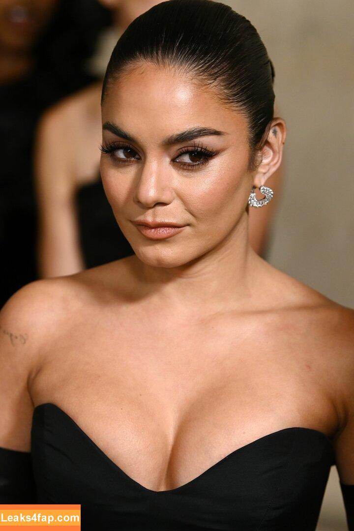 Vanessa Hudgens / VanessaHudgens слитое фото фото #1145