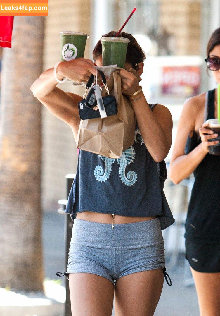 Vanessa Hudgens / VanessaHudgens слитое фото фото #1210