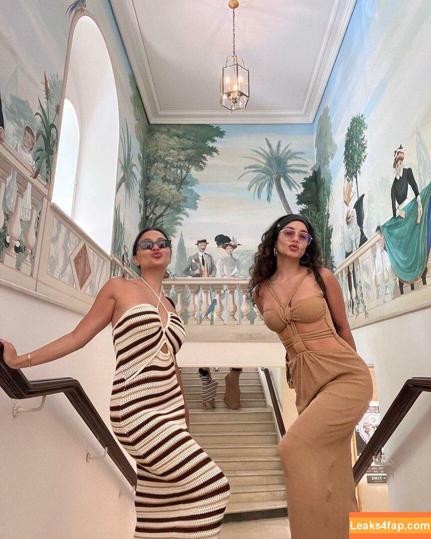 Vanessa Hudgens / VanessaHudgens leaked photo photo #1478