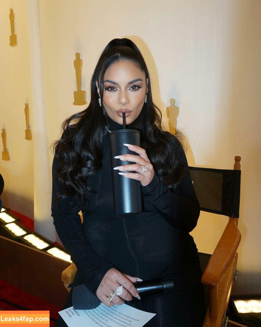 Vanessa Hudgens / VanessaHudgens leaked photo photo #1579