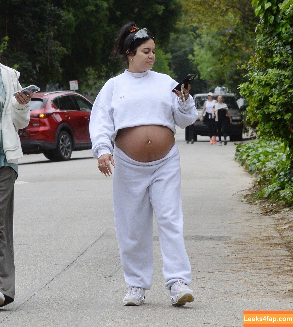 Vanessa Hudgens / VanessaHudgens leaked photo photo #1696