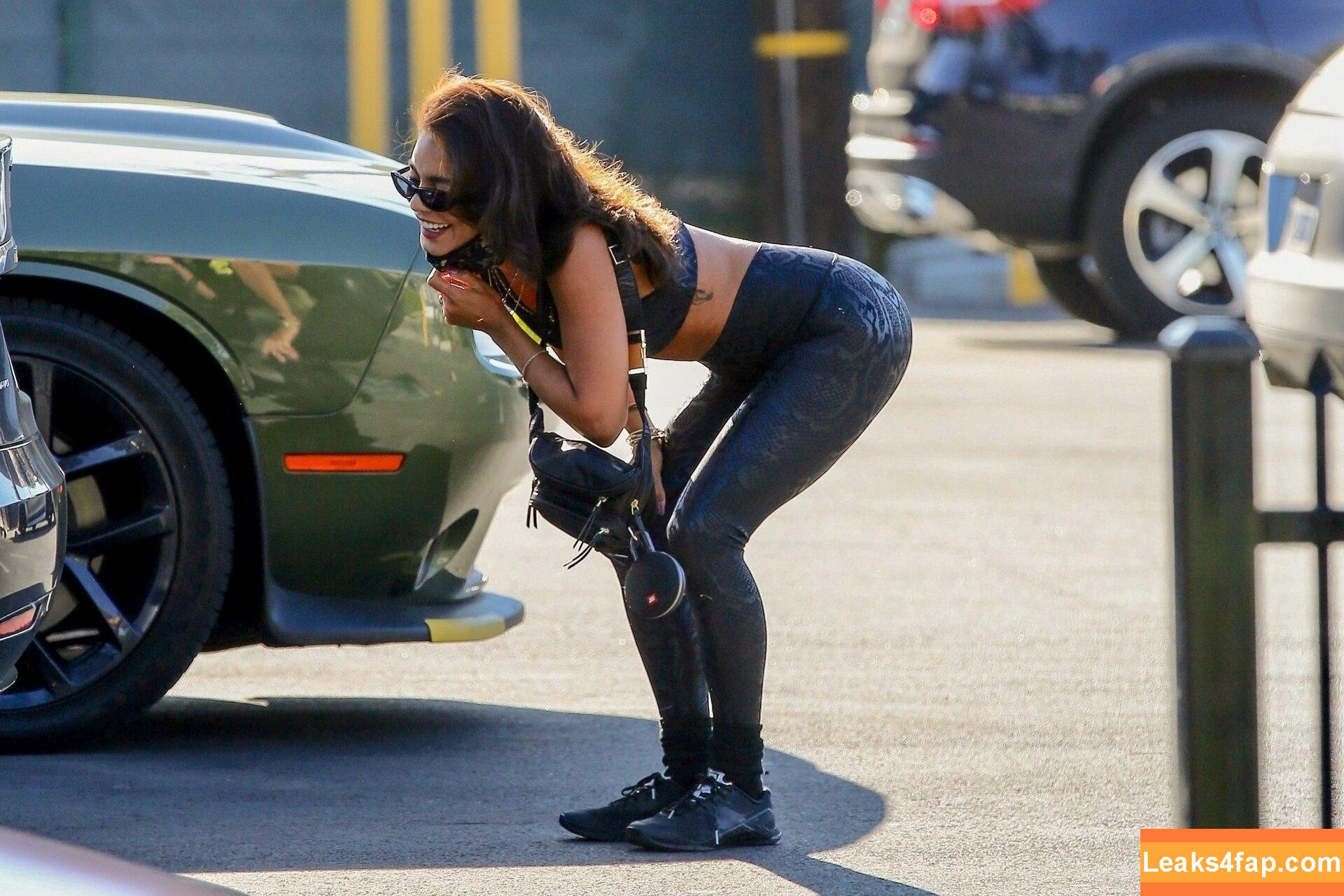 Vanessa Hudgens / VanessaHudgens leaked photo photo #1705