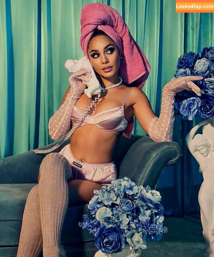 Vanessa Hudgens / VanessaHudgens leaked photo photo #1717