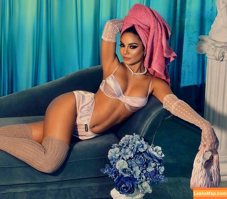 Vanessa Hudgens / VanessaHudgens leaked photo photo #1718