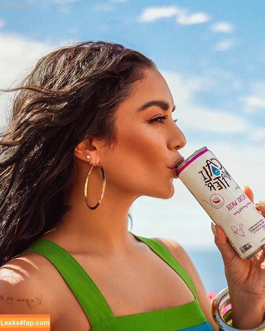 Vanessa Hudgens / VanessaHudgens leaked photo photo #1792