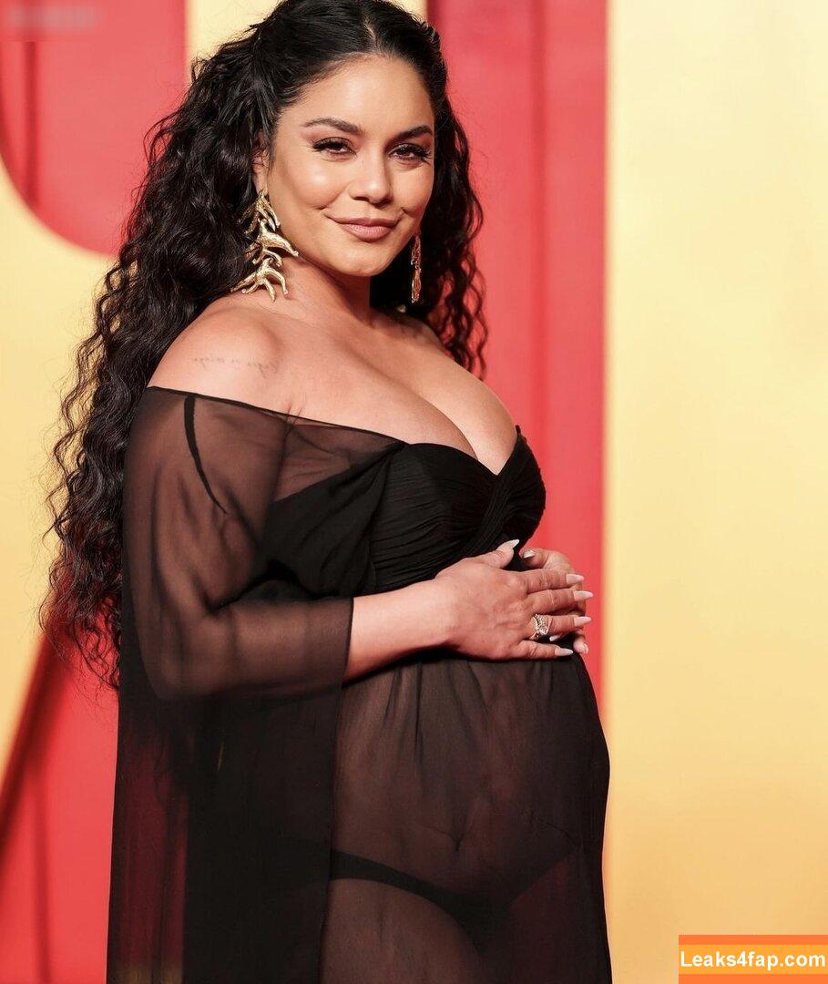 Vanessa Hudgens / VanessaHudgens leaked photo photo #1976