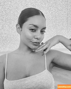 Vanessa Hudgens фото #1002