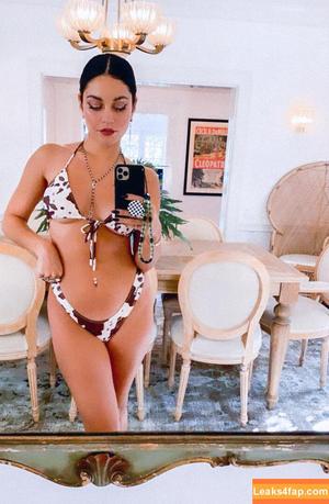 Vanessa Hudgens фото #1026