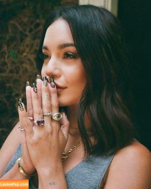 Vanessa Hudgens фото #1044