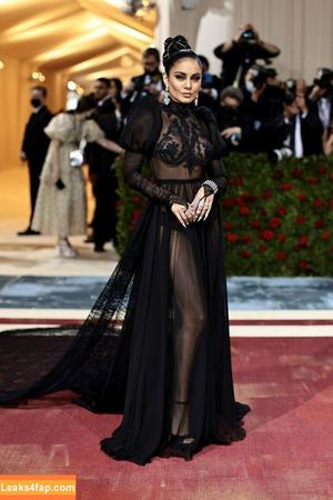 Vanessa Hudgens фото #1061