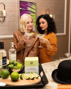 Vanessa Hudgens фото #1064