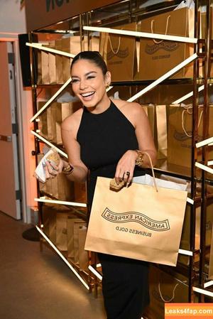 Vanessa Hudgens фото #1092