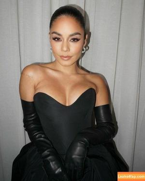 Vanessa Hudgens фото #1105
