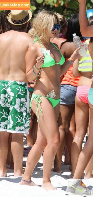 Vanessa Hudgens фото #1134