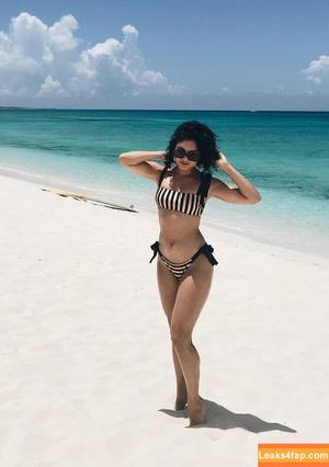 Vanessa Hudgens фото #1310