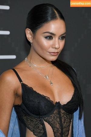 Vanessa Hudgens фото #1327