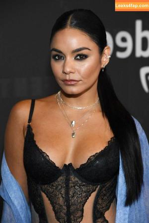 Vanessa Hudgens фото #1333