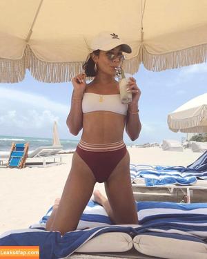 Vanessa Hudgens фото #1334