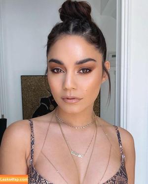Vanessa Hudgens фото #1514
