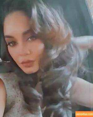 Vanessa Hudgens фото #1518