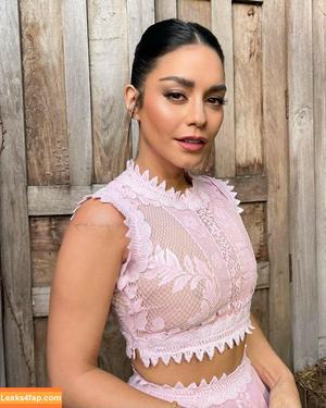 Vanessa Hudgens photo #1628