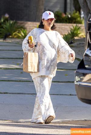 Vanessa Hudgens photo #1719