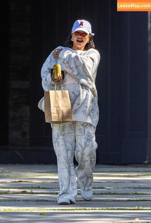 Vanessa Hudgens photo #1722