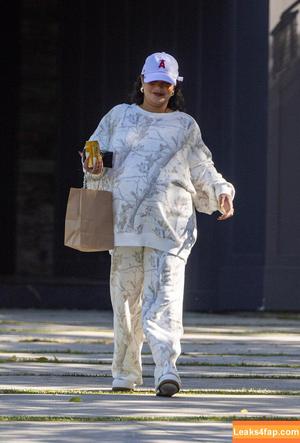 Vanessa Hudgens photo #1724