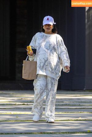 Vanessa Hudgens photo #1725