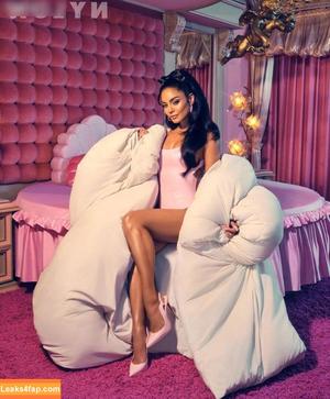 Vanessa Hudgens photo #1851