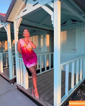 Vanessa Hudgens photo #1888