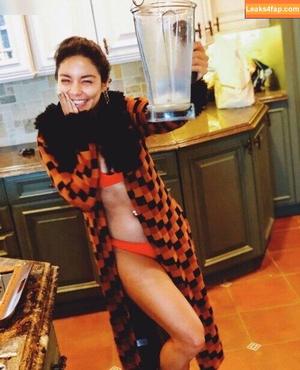Vanessa Hudgens photo #1899