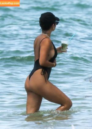 Vanessa Hudgens photo #1916