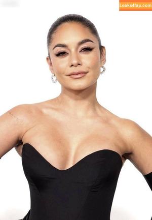 Vanessa Hudgens photo #1948