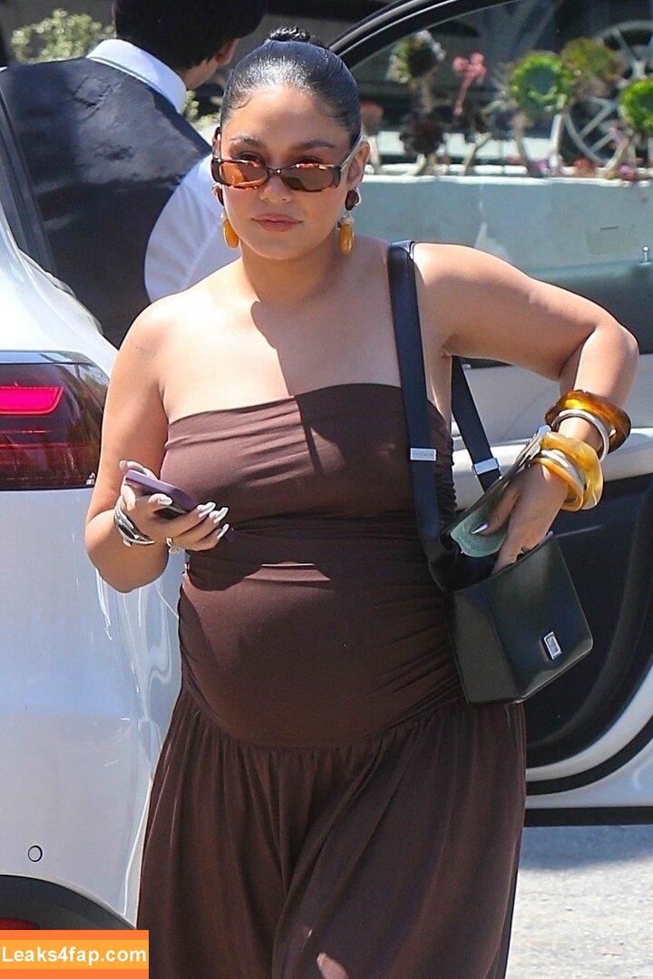 Vanessa Hudgens / VanessaHudgens leaked photo photo #2341