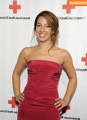 Vanessa Lengies photo #0011