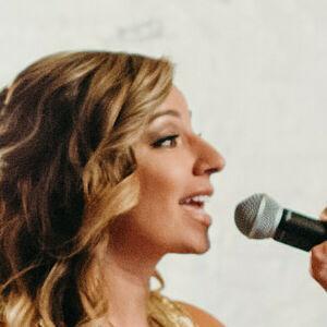 Vanessa Lengies photo #0020